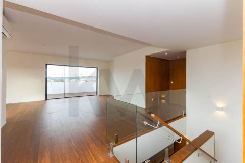 Apartamento de luxo no Centro da Trofa  - 