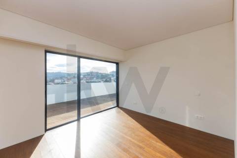 Apartamento de luxo no Centro da Trofa  - 