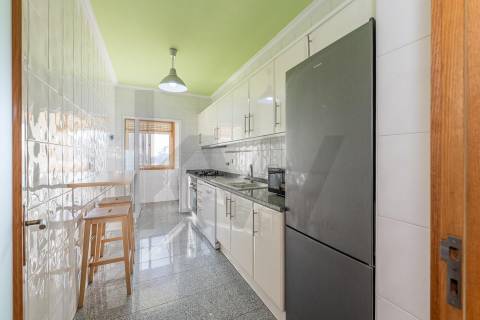 Apartamento T2 Para Arrendar - Junto ao Norte Shopping