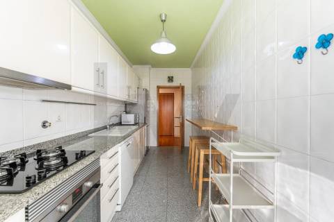 Apartamento T2 Para Arrendar - Junto ao Norte Shopping