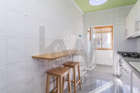 Apartamento T2 Para Arrendar - Junto ao Norte Shopping