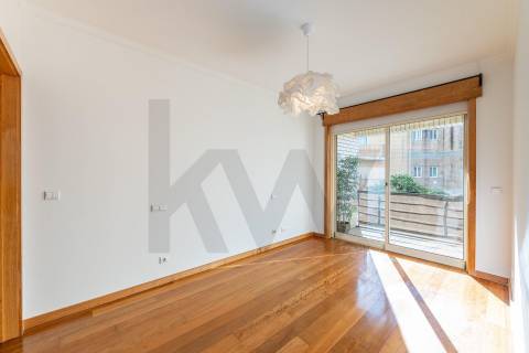 Apartamento T2 Para Arrendar - Junto ao Norte Shopping