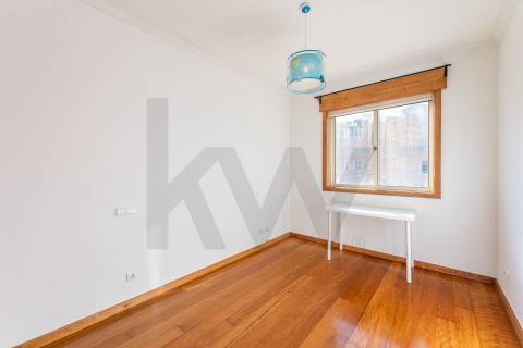 Apartamento T2 Para Arrendar - Junto ao Norte Shopping