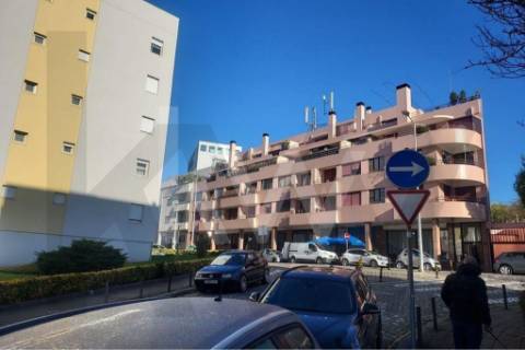 T1 Mobilidado e equipado no Campo Alegre, Lordelo do Ouro