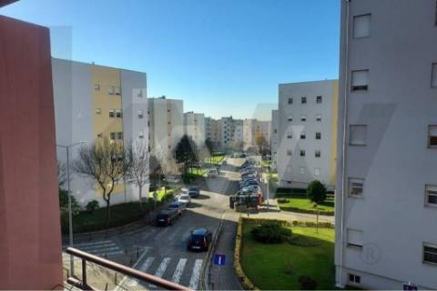 T1 Mobilidado e equipado no Campo Alegre, Lordelo do Ouro