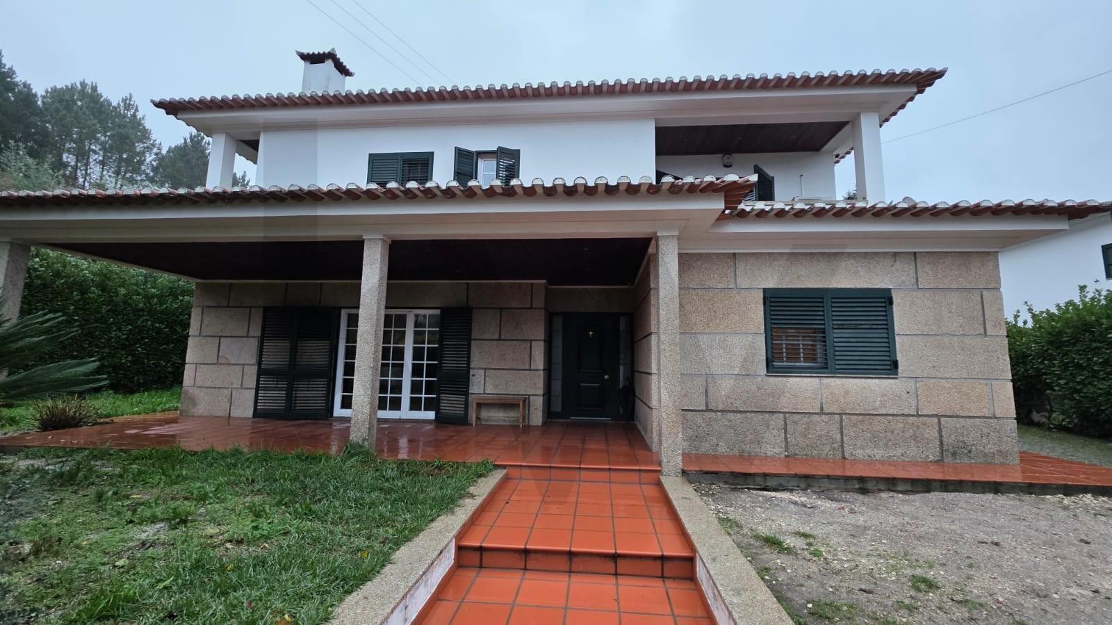 Moradia Multifamiliar T5, area reservada em Amarante