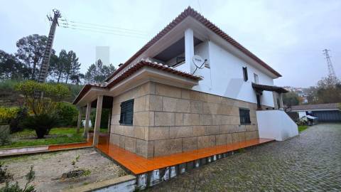 Moradia Multifamiliar T5, area reservada em Amarante