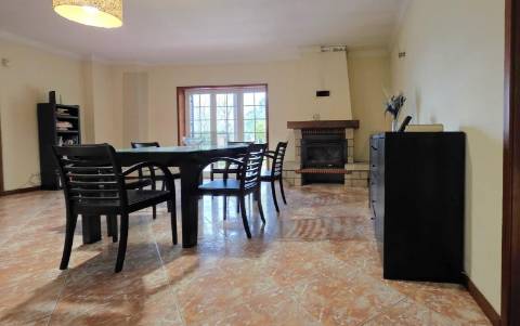 Moradia Multifamiliar T5, area reservada em Amarante