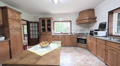 Moradia Multifamiliar T5, area reservada em Amarante