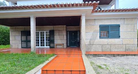 Moradia Multifamiliar T5, area reservada em Amarante