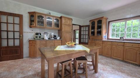 Moradia Multifamiliar T5, area reservada em Amarante