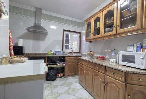 Moradia Multifamiliar T5, area reservada em Amarante