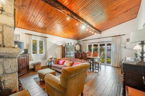 👉 Moradia Térrea Exclusiva: O Refúgio Perfeito a 200m da Praia ⛱️