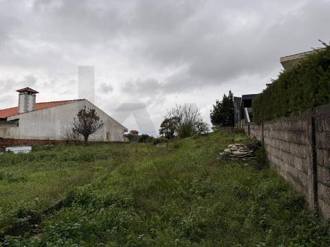 Terreno para construção de Moradia em Santa Cruz do Bispo junto ao Marshoping