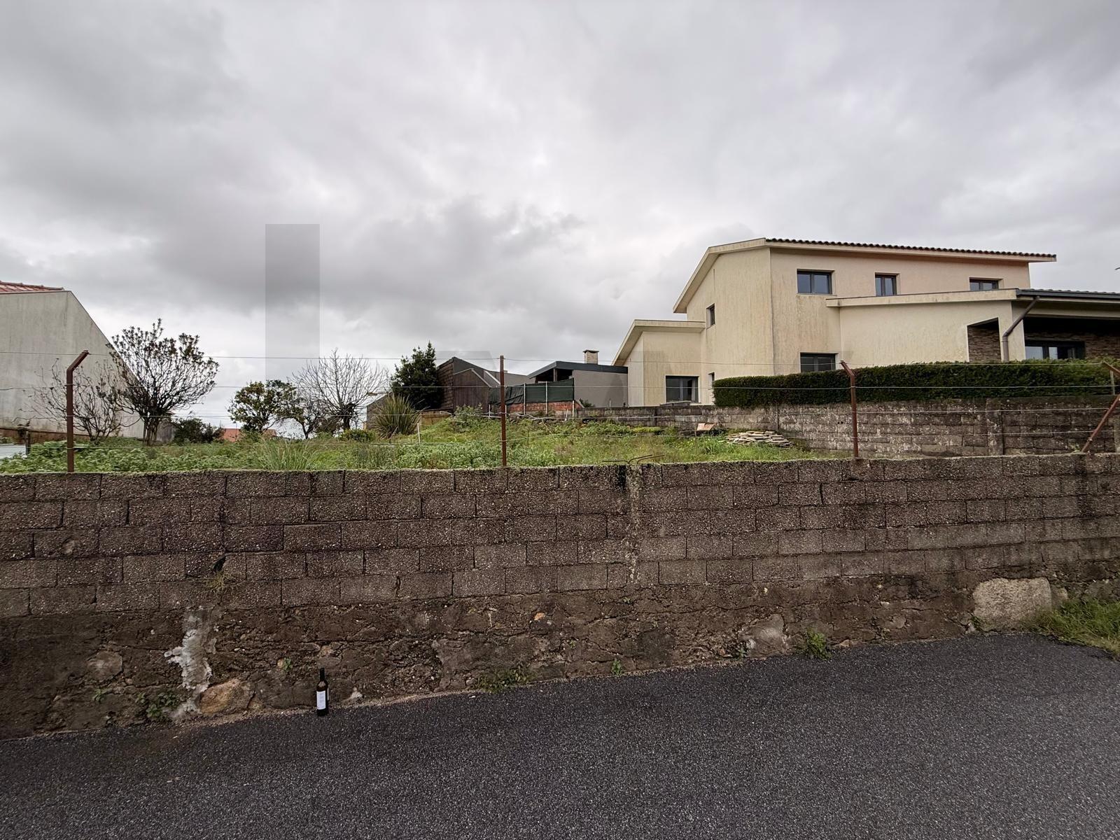 Terreno para construção de Moradia em Santa Cruz do Bispo junto ao Marshoping