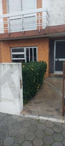 Gabinete/ Escritório/ Loja  (12m²) em Gaia – 300€/mês – Entrada Direta