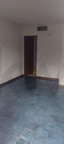 Gabinete/ Escritório/ Loja  (12m²) em Gaia – 300€/mês – Entrada Direta