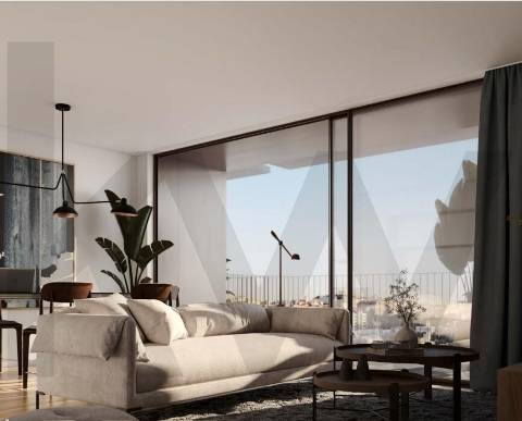 Apartamento T1 com varanda e garagem junto ao Arrábida