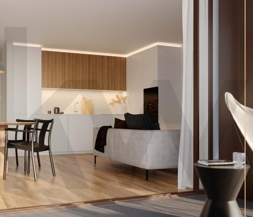 Apartamento T1 com varanda e garagem junto ao Arrábida