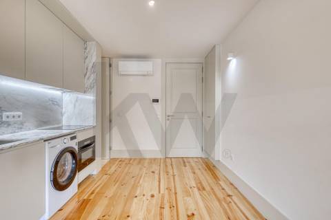 Apartamento T0 Novo  - Arrendamento - Hospital Santo António