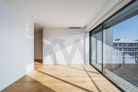 Penthouse  T4 em Matosinhos Sul