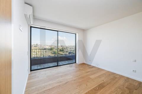 Penthouse  T4 em Matosinhos Sul