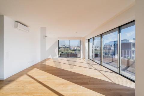 Penthouse  T4 em Matosinhos Sul