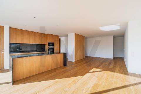 Penthouse  T4 em Matosinhos Sul