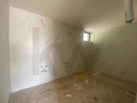 Apartamento T3 para venda junto ao Hospital Pedro Hispano