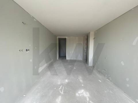 Apartamento T3 para venda junto ao Hospital Pedro Hispano