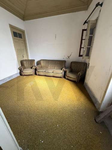 Moradia Térrea para Reconstrução – Excelente Localização, perto do Centro da Cidade