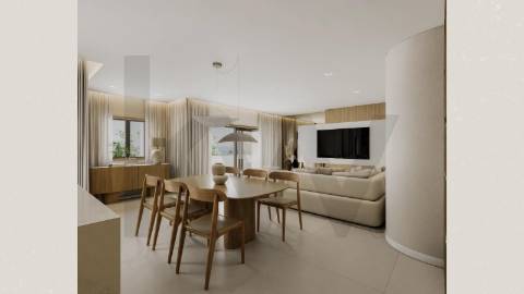 Apartamento T5 Duplex com 3 Suites, 3 varandas e garagem c/ 193 m², Porto