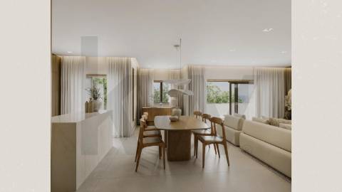 Apartamento T5 Duplex com 3 Suites, 3 varandas e garagem c/ 193 m², Porto