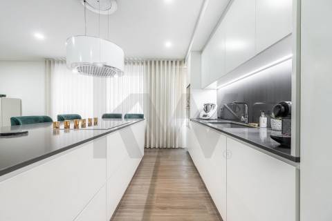 Apartamento T5 na Boavista - Porto