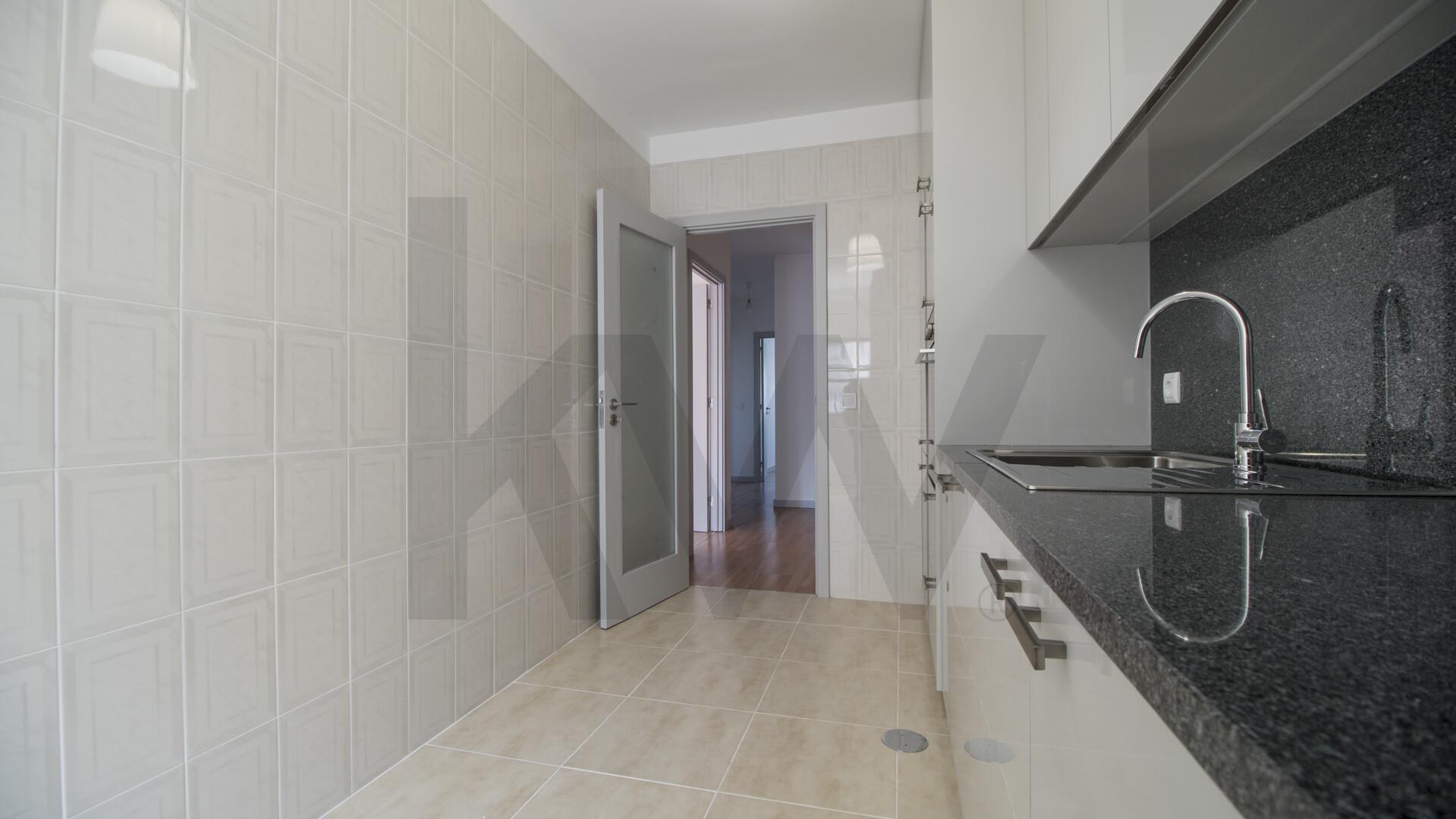 T2+1 ARRENDAMENTO, com varanda e lugar de garagem