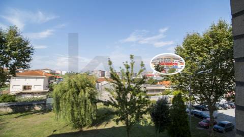 T2+1 ARRENDAMENTO, com varanda e lugar de garagem