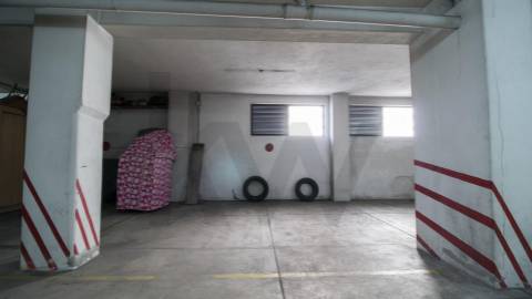 T2+1 ARRENDAMENTO, com varanda e lugar de garagem
