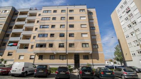 T2+1 ARRENDAMENTO, com varanda e lugar de garagem