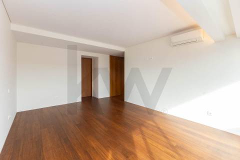 Apartamento de luxo no Centro da Trofa  - 