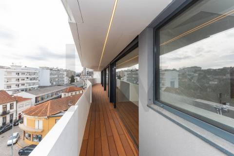 Apartamento de luxo no Centro da Trofa  - 