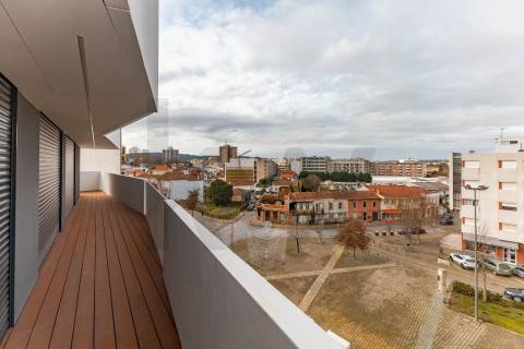 Apartamento de luxo no Centro da Trofa  - 