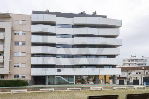 Apartamento de luxo no Centro da Trofa  - 