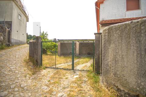 🌿 Terreno com Potencial de Construção em Montaria – Serra d’Arga 