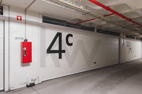 Apartamento T3 de luxo com 304 m2 de área total nas Antas