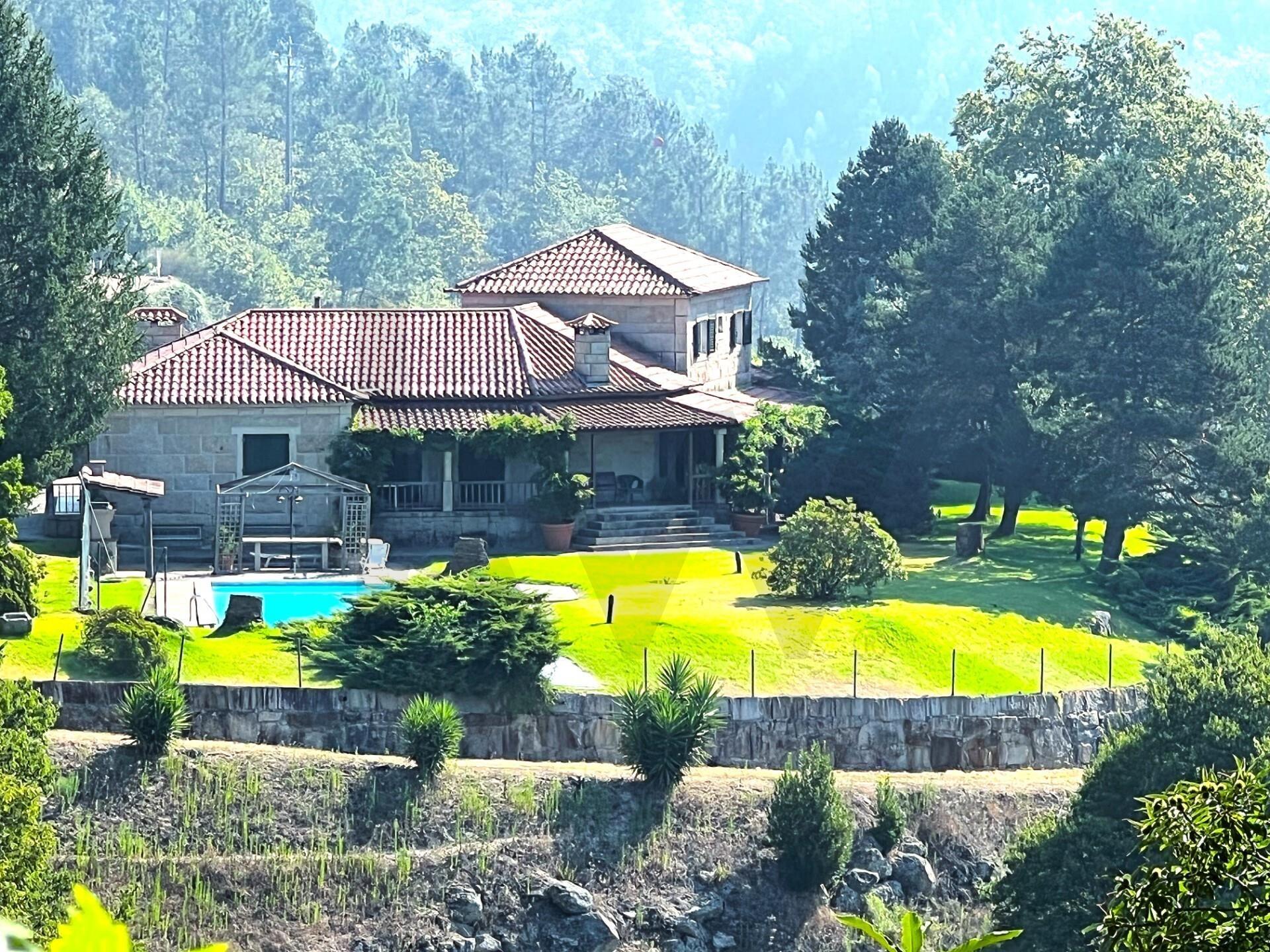 Propriedade de Luxo junto ao Rio Tâmega | Santo Isidoro – Marco de Canaveses