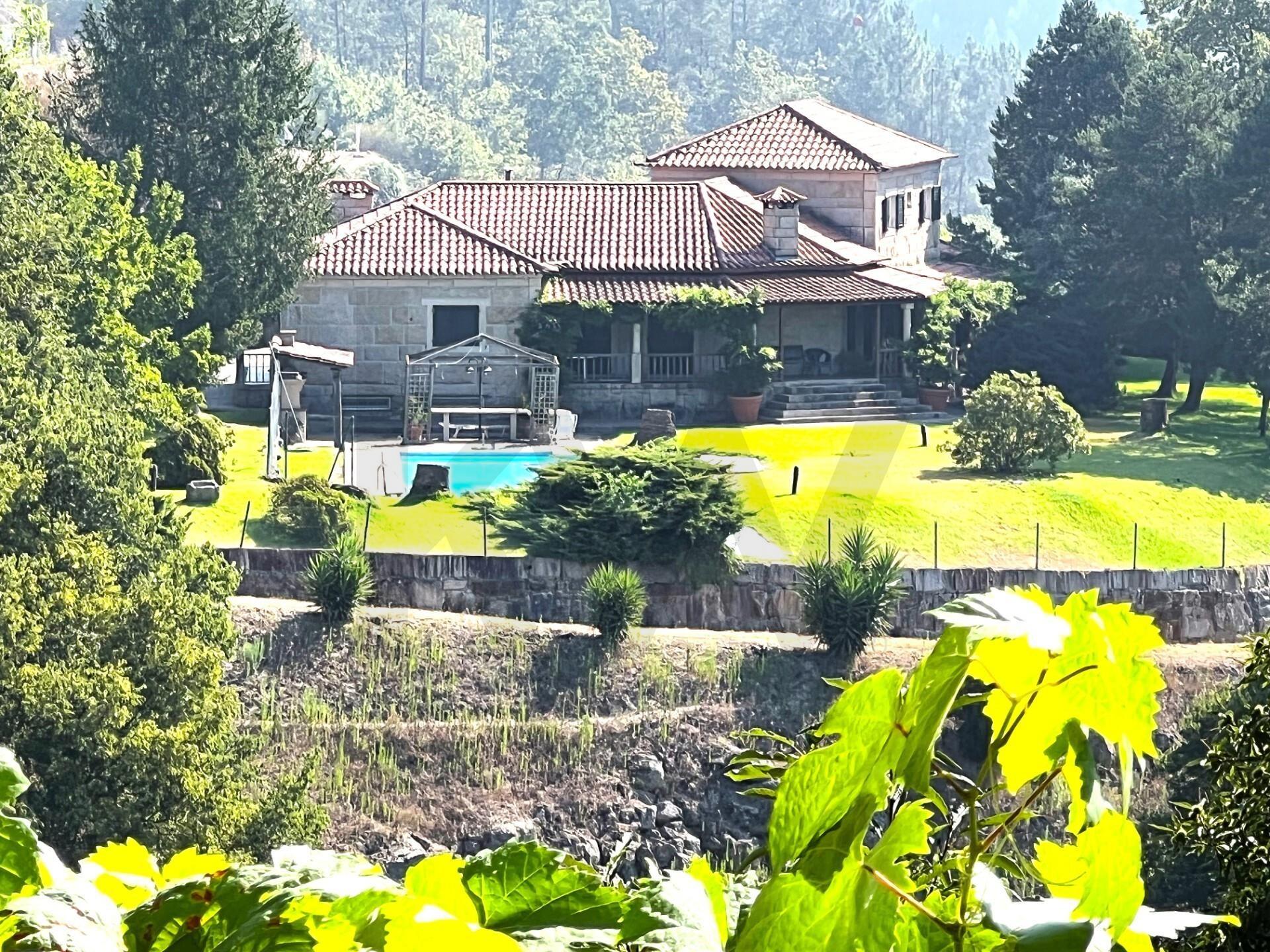 Propriedade de Luxo junto ao Rio Tâmega | Santo Isidoro – Marco de Canaveses