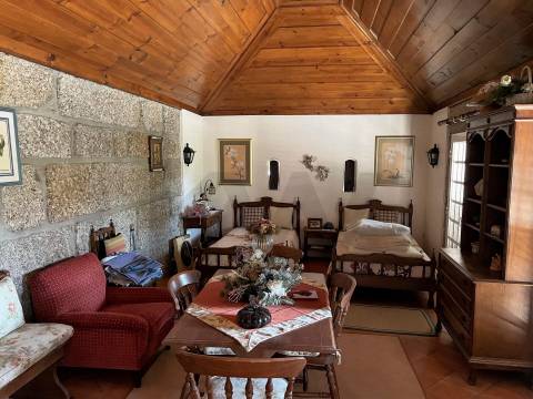 Propriedade de Luxo junto ao Rio Tâmega | Santo Isidoro – Marco de Canaveses