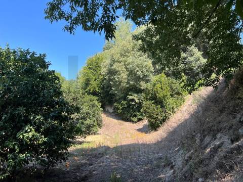 Propriedade de Luxo junto ao Rio Tâmega | Santo Isidoro – Marco de Canaveses