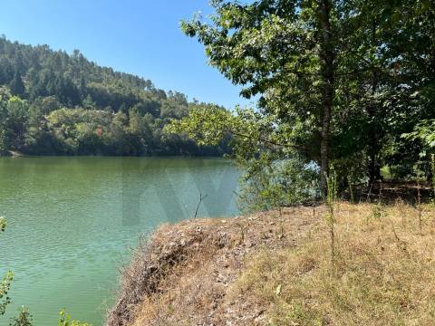 Propriedade de Luxo junto ao Rio Tâmega | Santo Isidoro – Marco de Canaveses