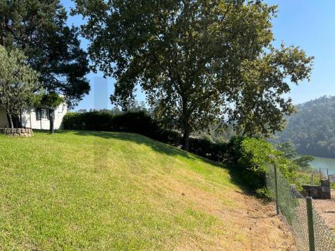 Propriedade de Luxo junto ao Rio Tâmega | Santo Isidoro – Marco de Canaveses